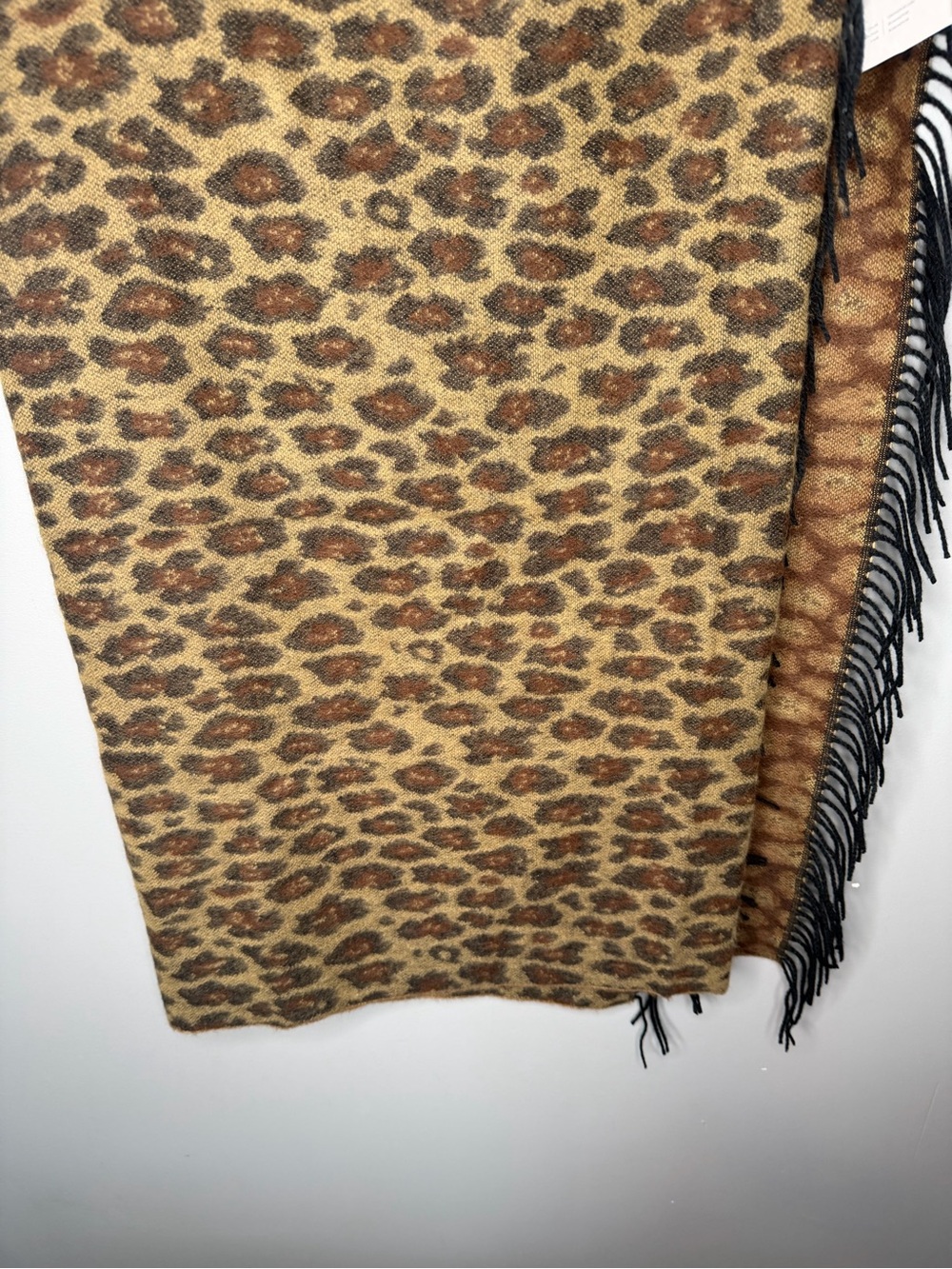 NWT Oak + Fort Leopard Print Scarf - Picture 8 of 13